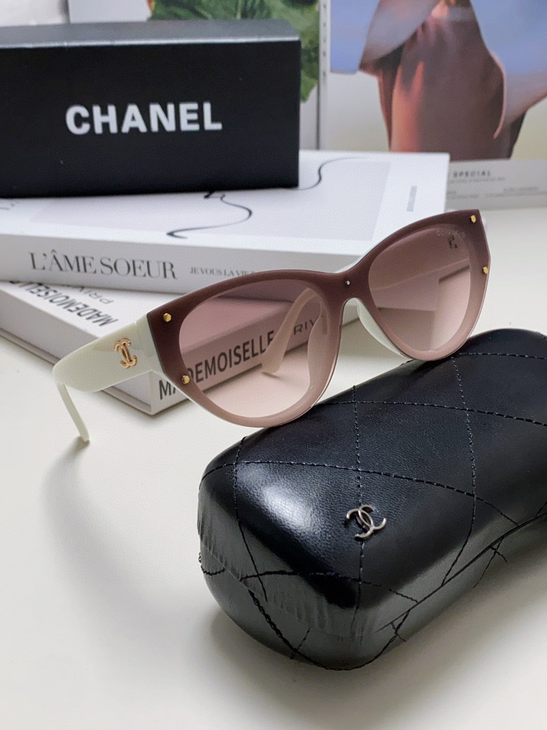 CHANEL 26S CAT EYE SHAPE IN ACETATE 399834