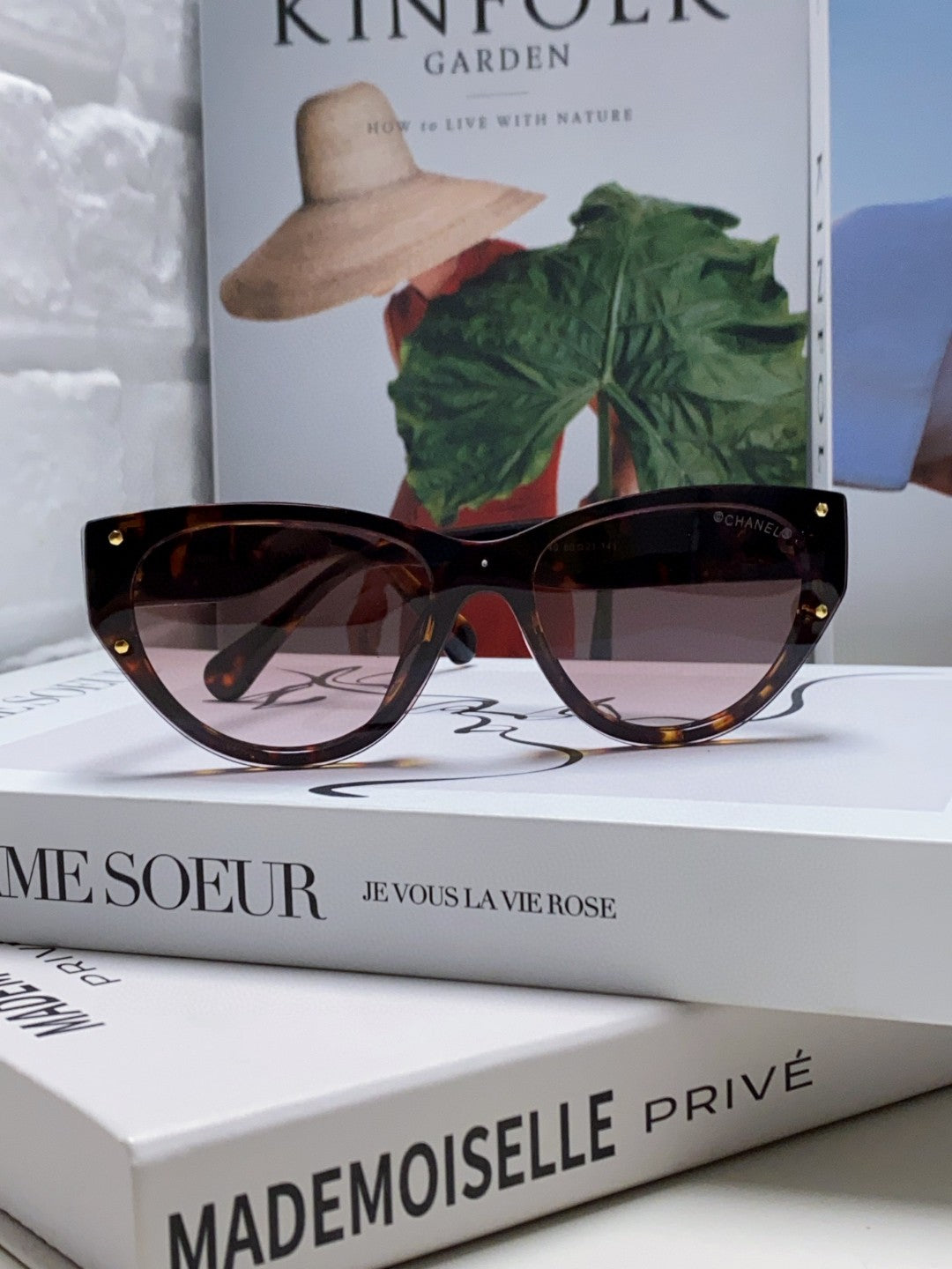 CHANEL 26S CAT EYE SHAPE IN ACETATE 399835