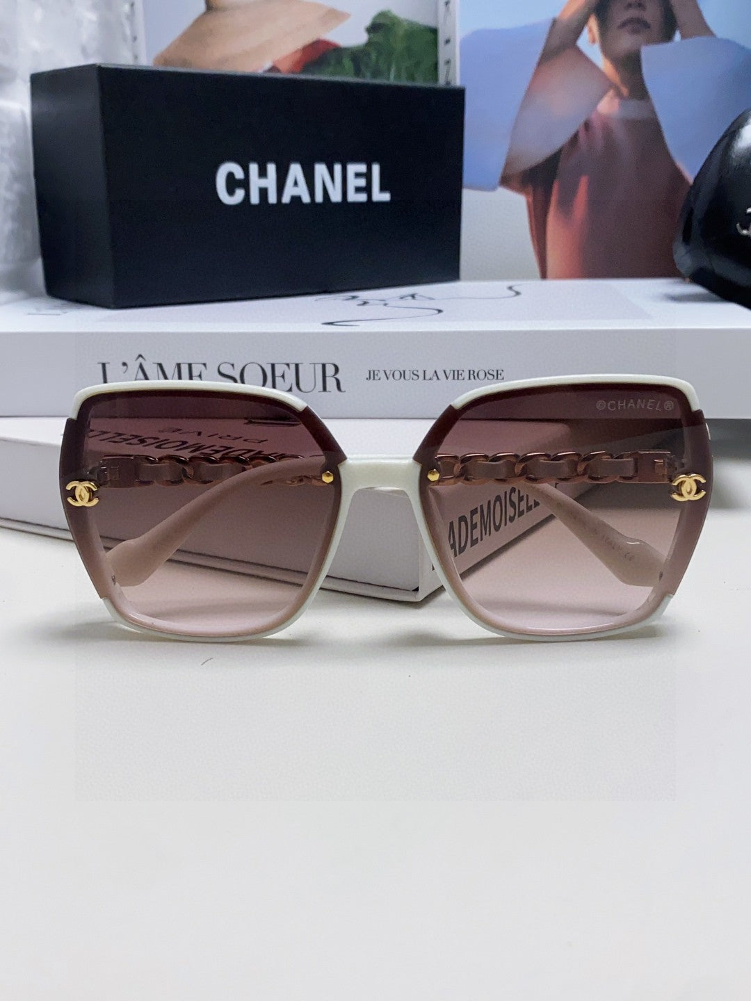 CHANEL 26S SQUARE FRAME IN ACETATE 404620