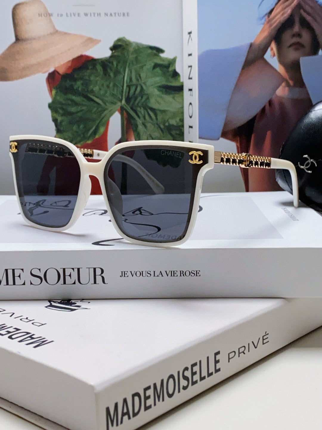 CHANEL 26S ROUNDED SQUARE FRAME IN ACETATE 404630