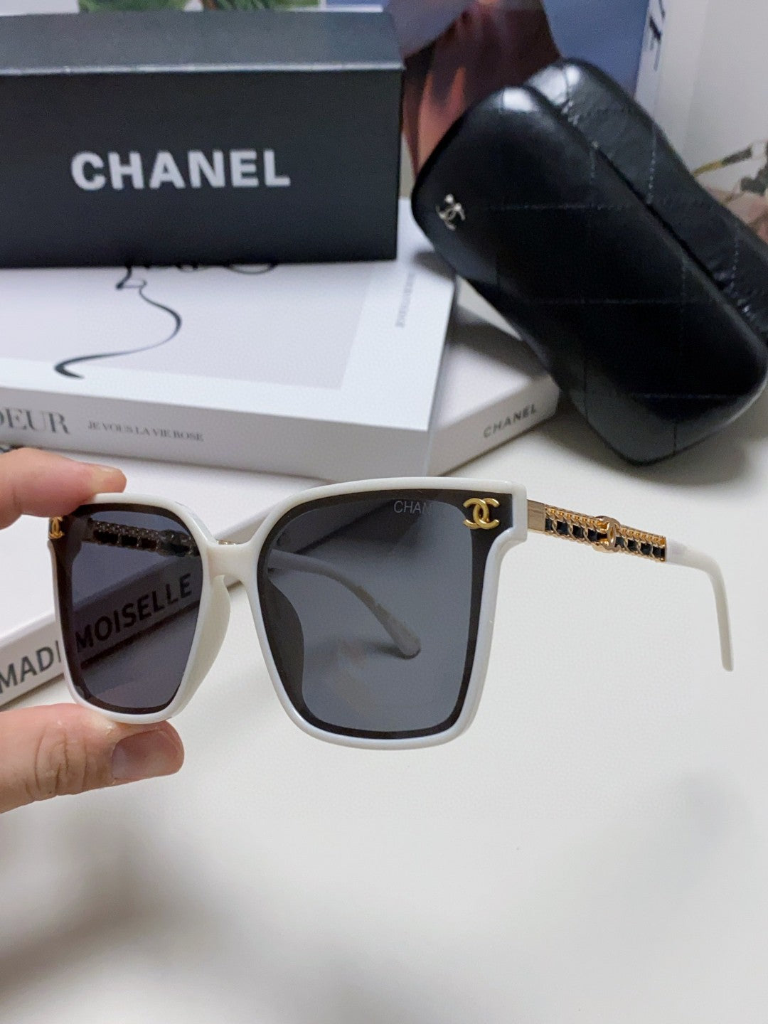 CHANEL 26S ROUNDED SQUARE FRAME IN ACETATE 404630