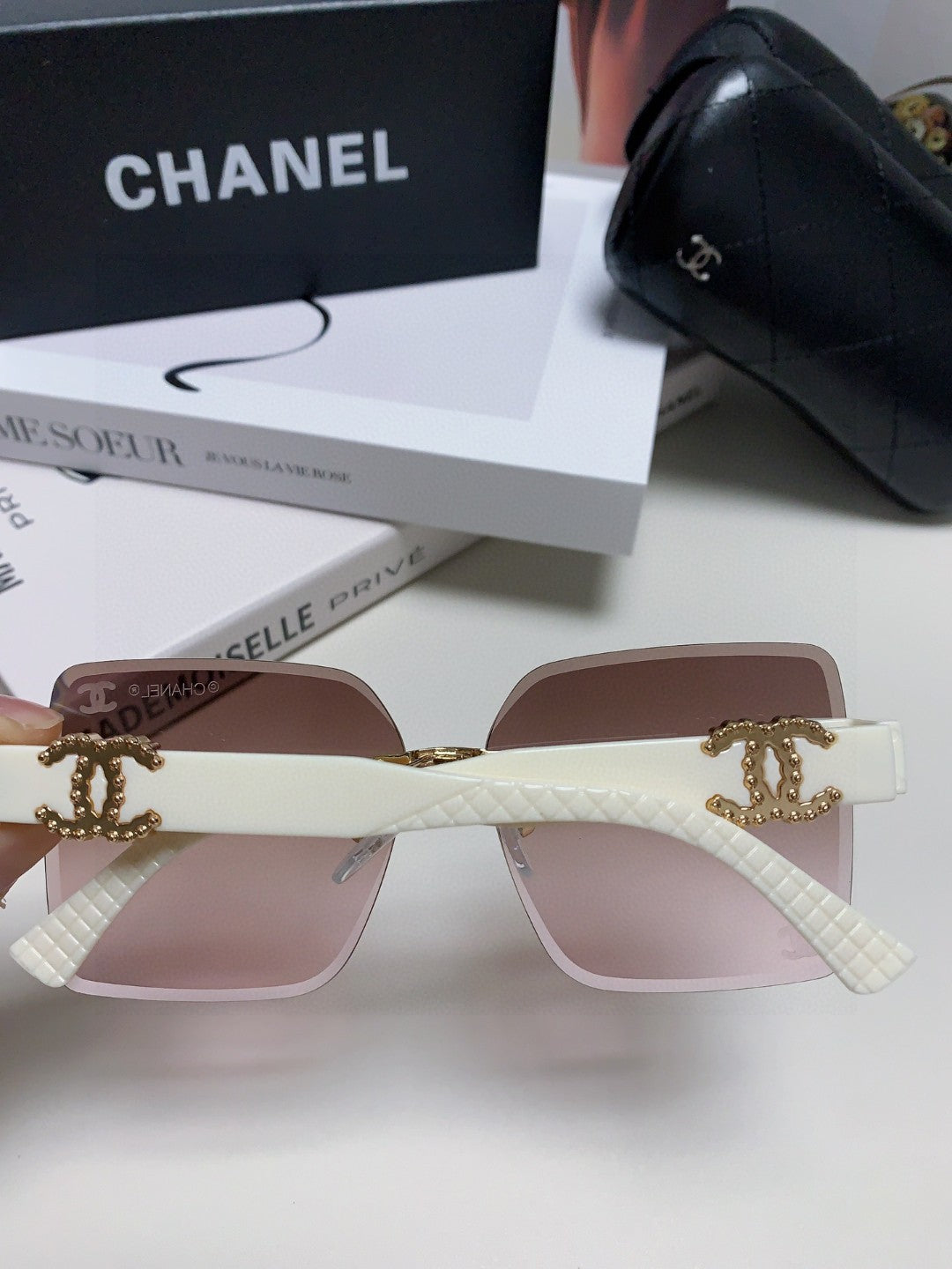 CHANEL 26S OVERSIZE RIMLESS SQUARE FRAME IN ACETATE 404636