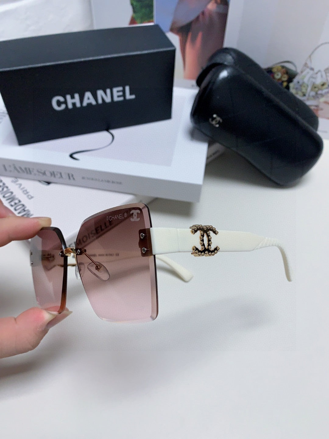 CHANEL 26S OVERSIZE RIMLESS SQUARE FRAME IN ACETATE 404636
