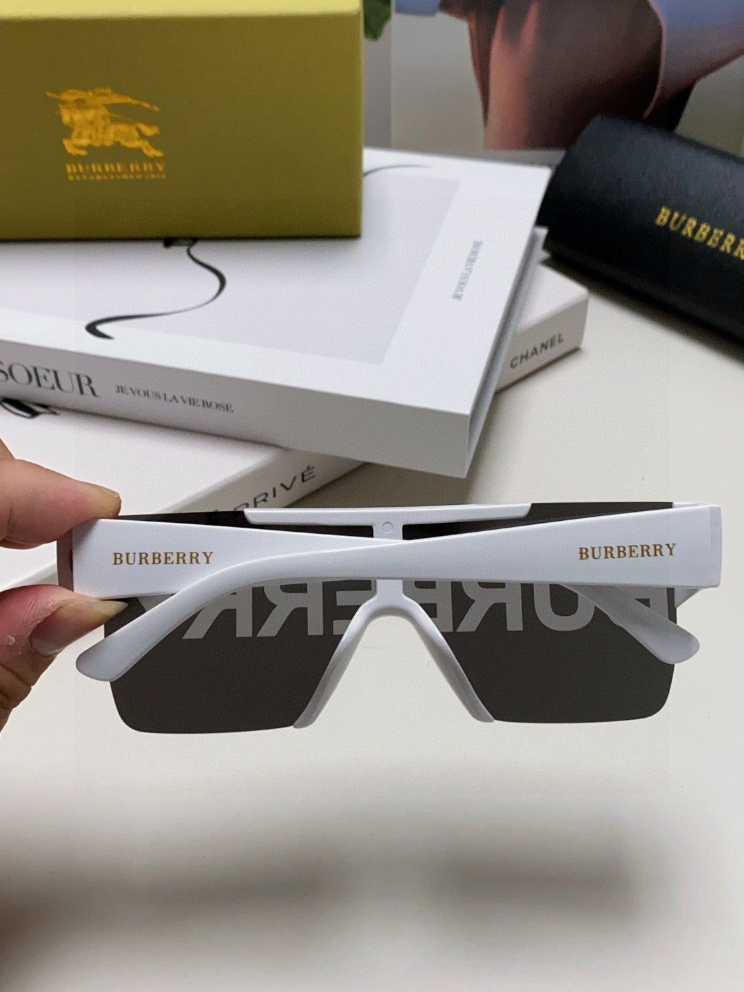 BURBERRY 26S SHIELD FRAME IN ACETATE 417208