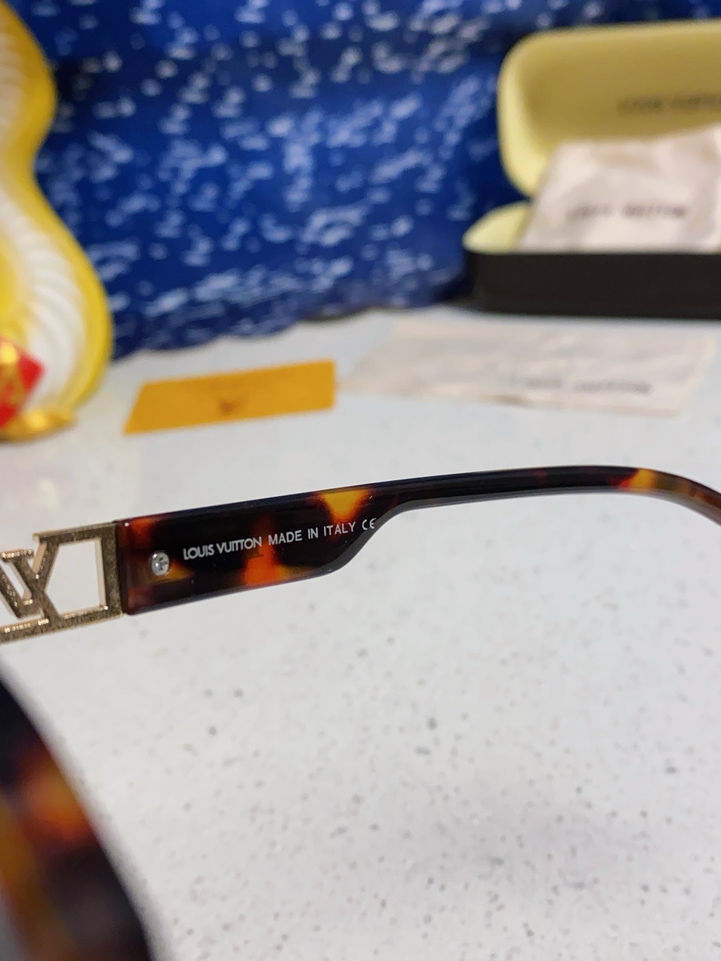 CAT EYE SUNGLASSES 567471 IN HAVANA ACETATE