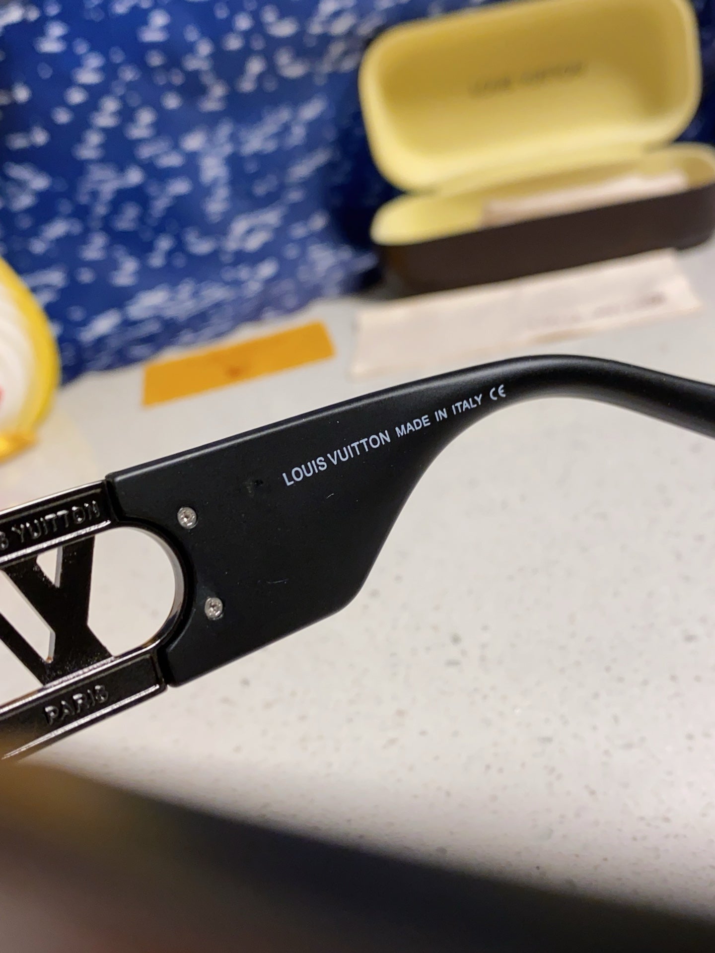 LINK SQUARE SUNGLASSES 570272 IN BLACK ACETATE BLACK LOGO