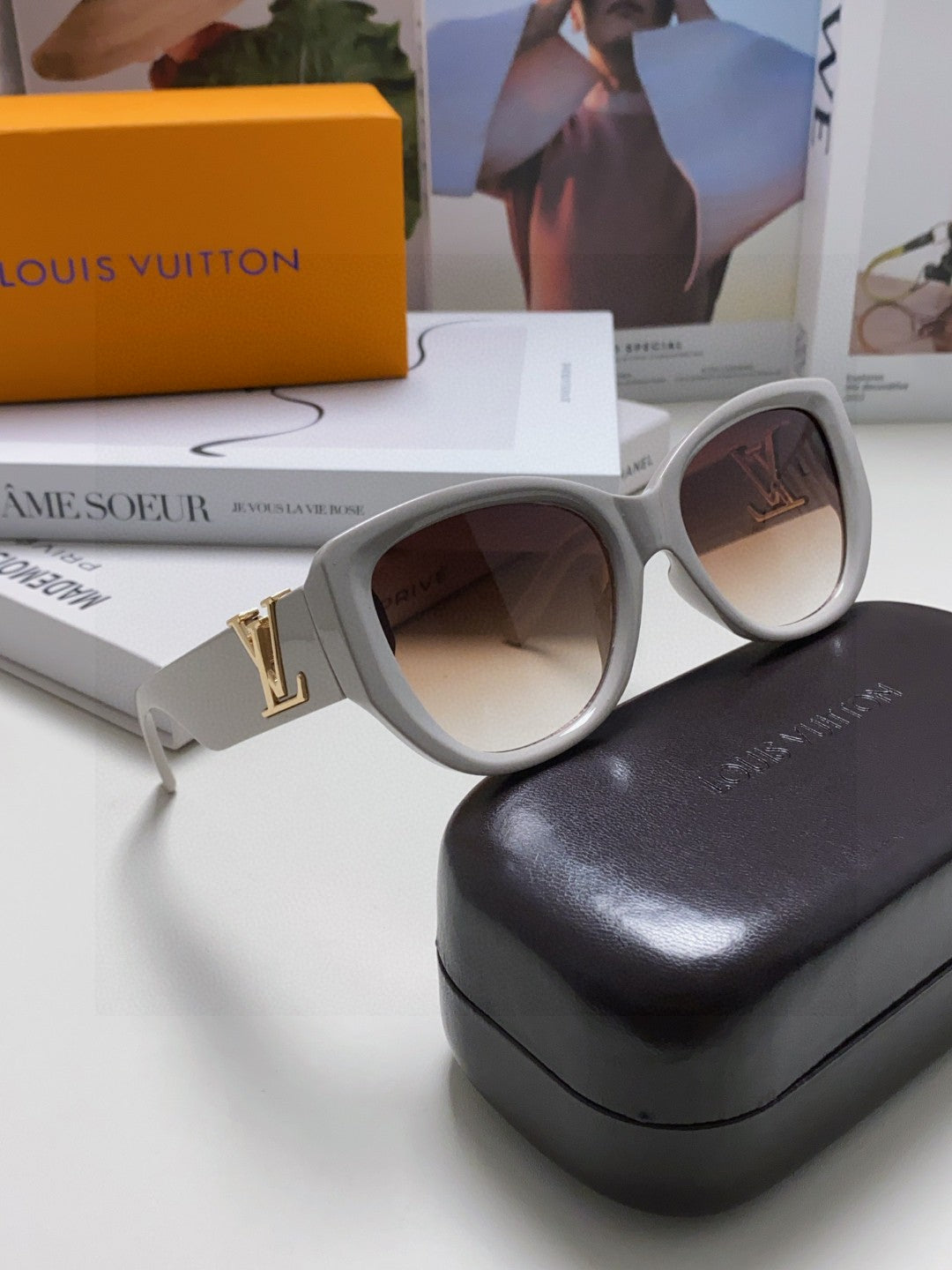 ICON CAT EYE SUNGLASSES 570246 IN GREY ACETATE