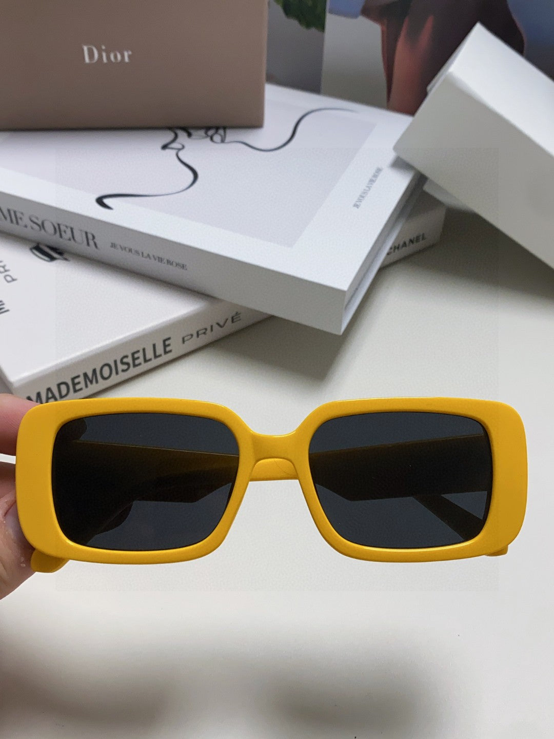 DIOR 26S RECTANGULAR FRAME IN YELLOW ACETATE 422574