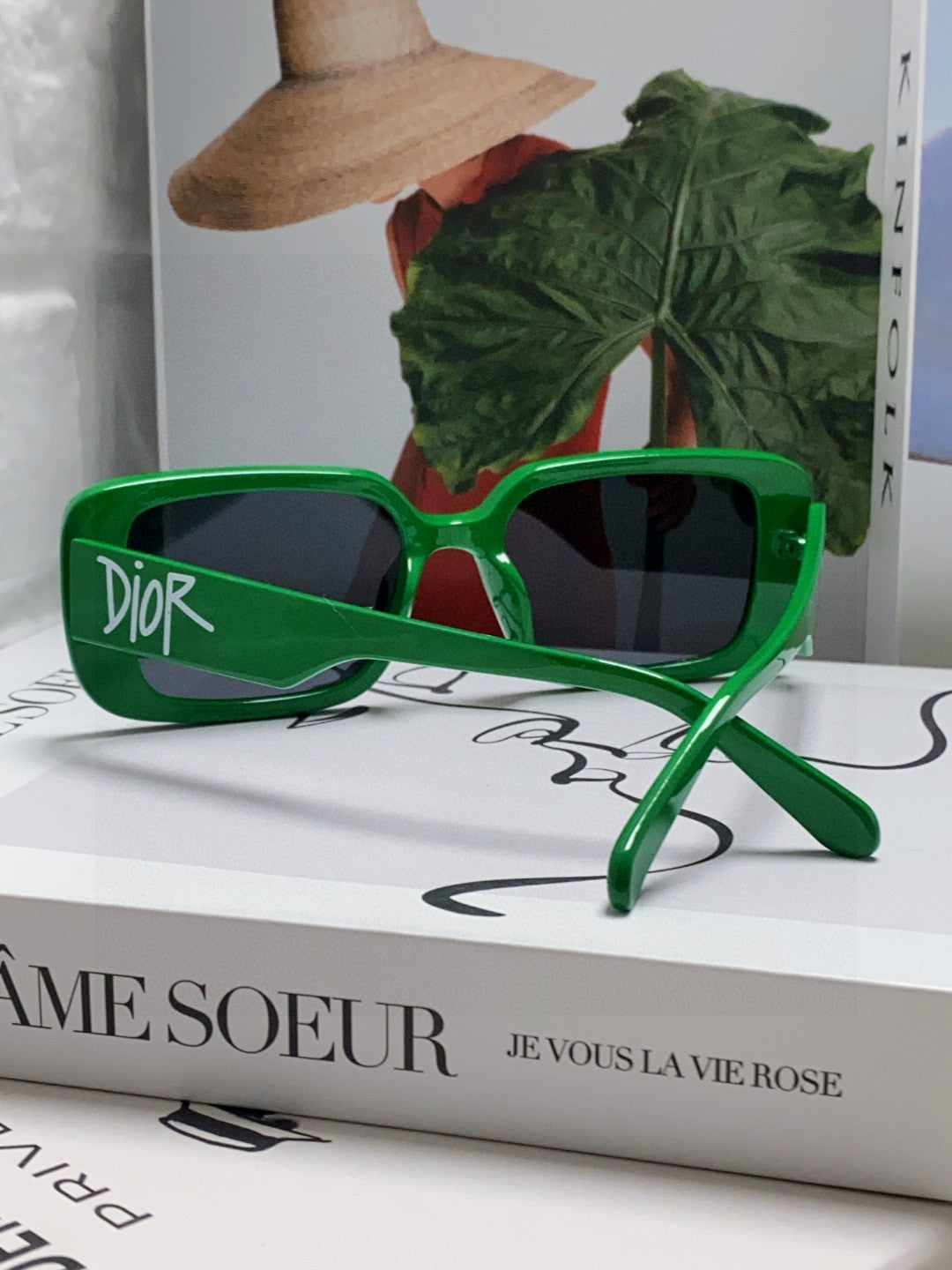 DIOR 26S RECTANGULAR FRAME IN GREEN ACETATE 422575