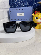 GUCCI 26S OVERSIZED SQUARE FRAME IN ACETATE 424594