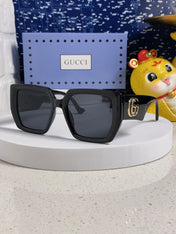 GUCCI 26S OVERSIZED SQUARE FRAME IN ACETATE 424594