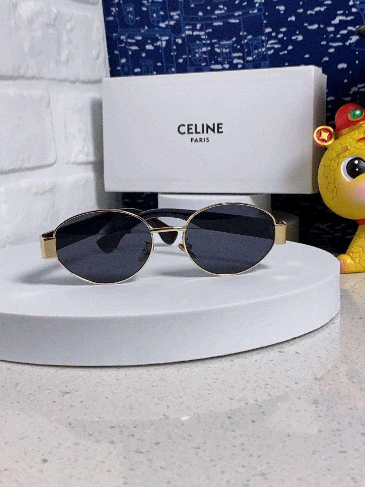 CELINE 26S SHIELD FRAME IN METAL 426340