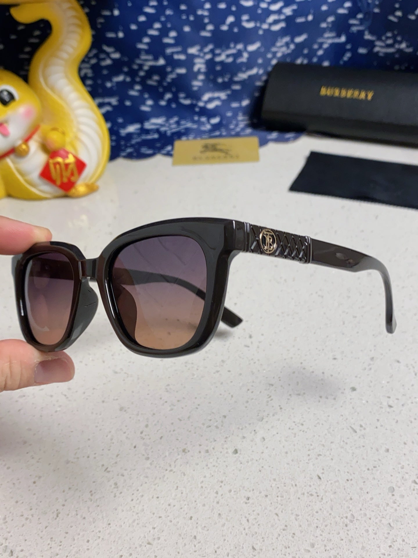 BURBERRY 26S SQUARE FRAME IN ACETATE 426334