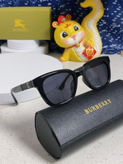 BURBERRY 26S SQUARE FRAME IN ACETATE 426337
