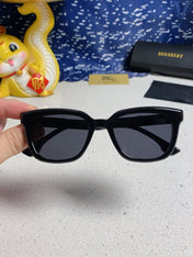 BURBERRY 26S SQUARE FRAME IN ACETATE 426337