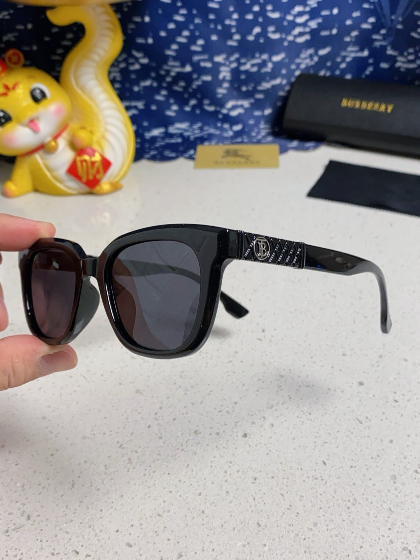 BURBERRY 26S SQUARE FRAME IN ACETATE 426337