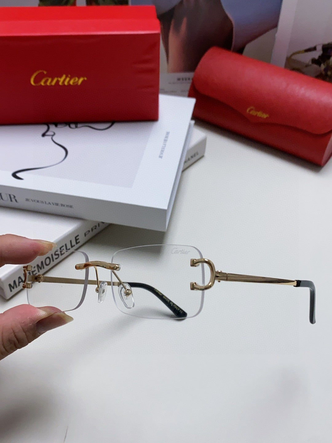 CARTIER 26S RECTANGULAR FRAME IN METAL 443356