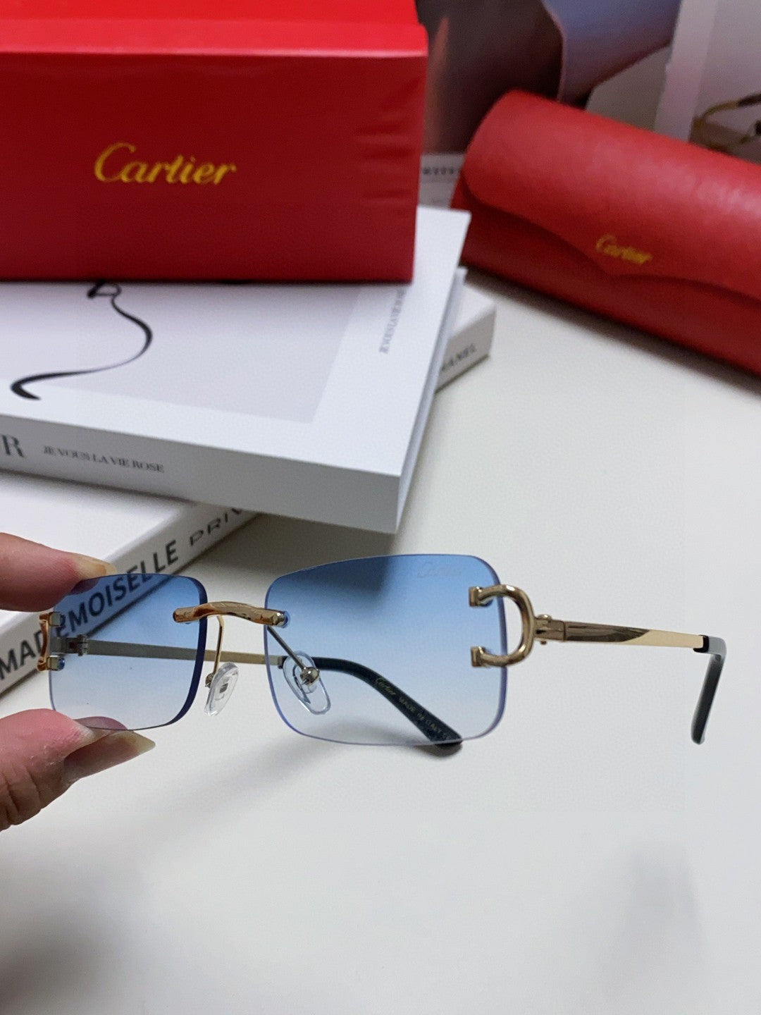 CARTIER 26S RECTANGULAR FRAME IN METAL 443358