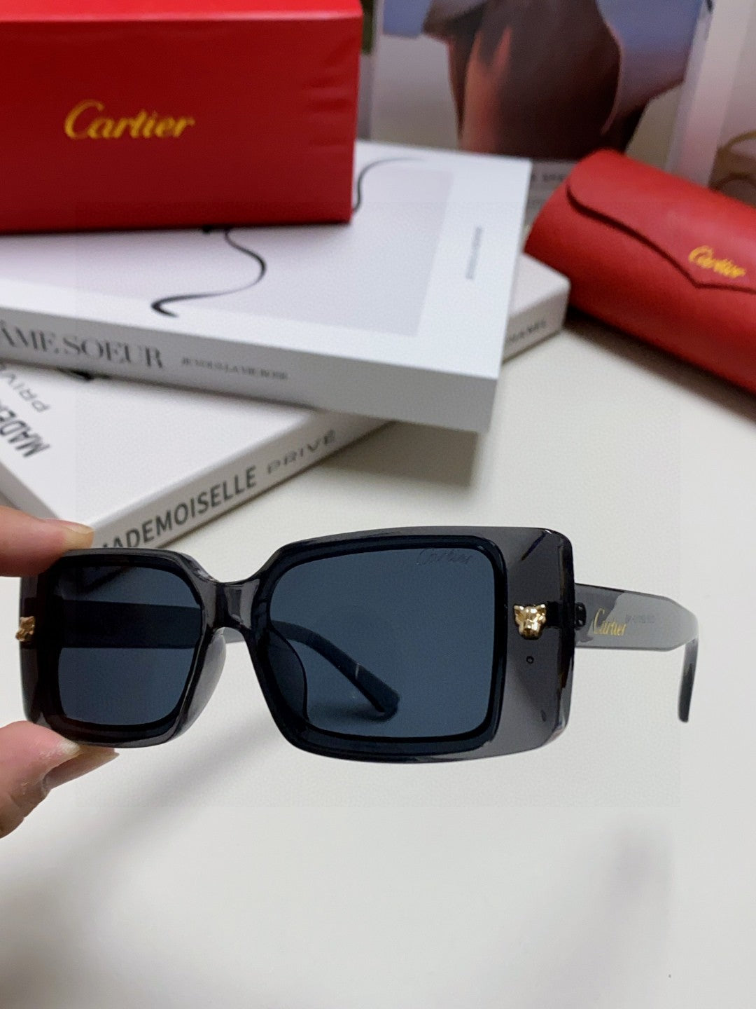 CARTIER 26S RECTANGULAR FRAME IN ACETATE 443361