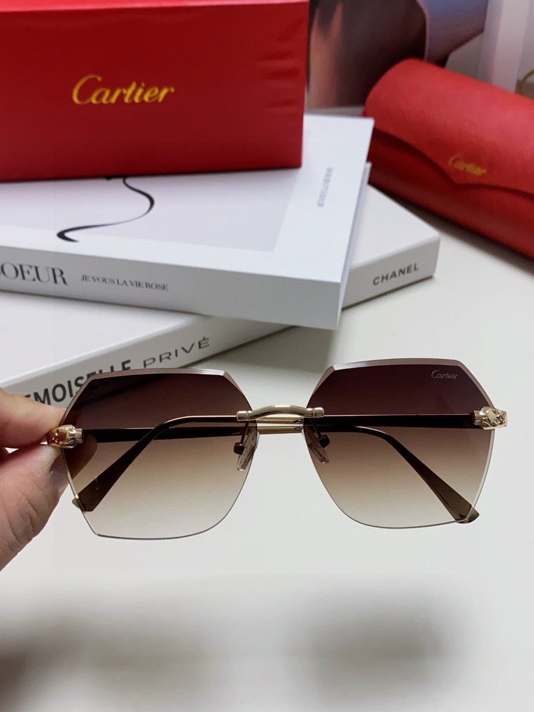 CARTIER 26S GEOMETRIC HEXAGONAL FRAME IN METAL 443367