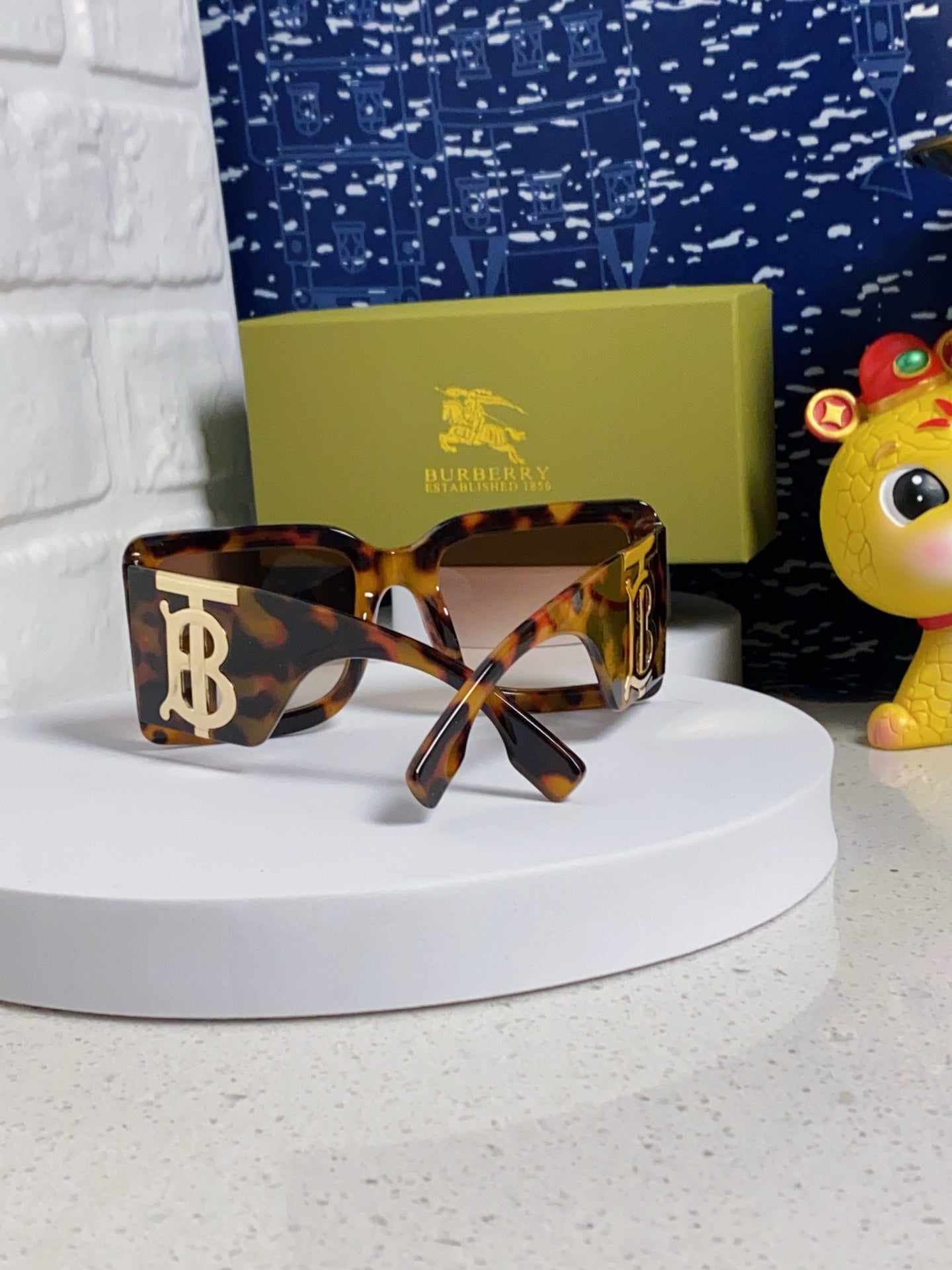 BURBERRY 26S SQUARE FRAME IN ACETATE 430894