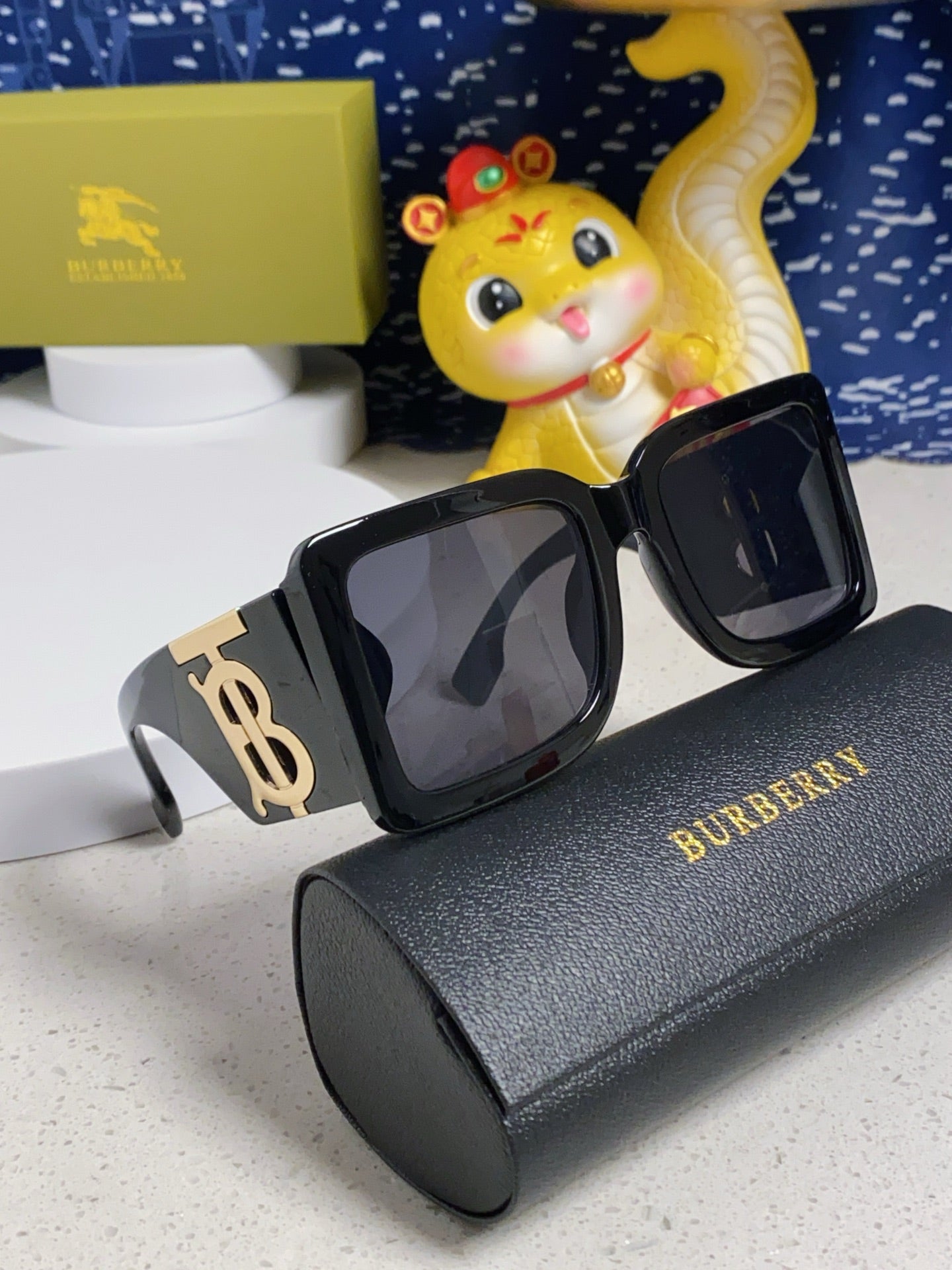 BURBERRY 26S SQUARE FRAME IN ACETATE 430895