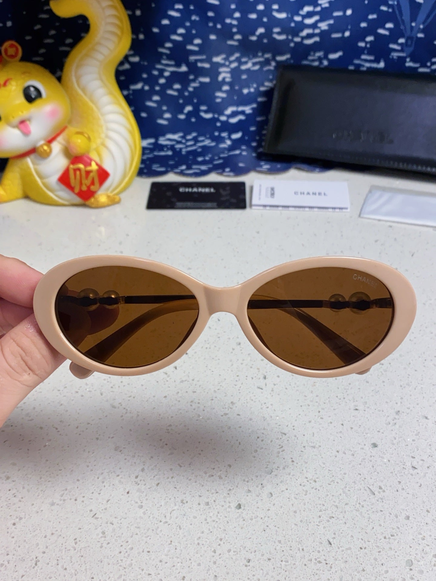 CHANEL 26S OVAL FRAME IN ACETATE 413422