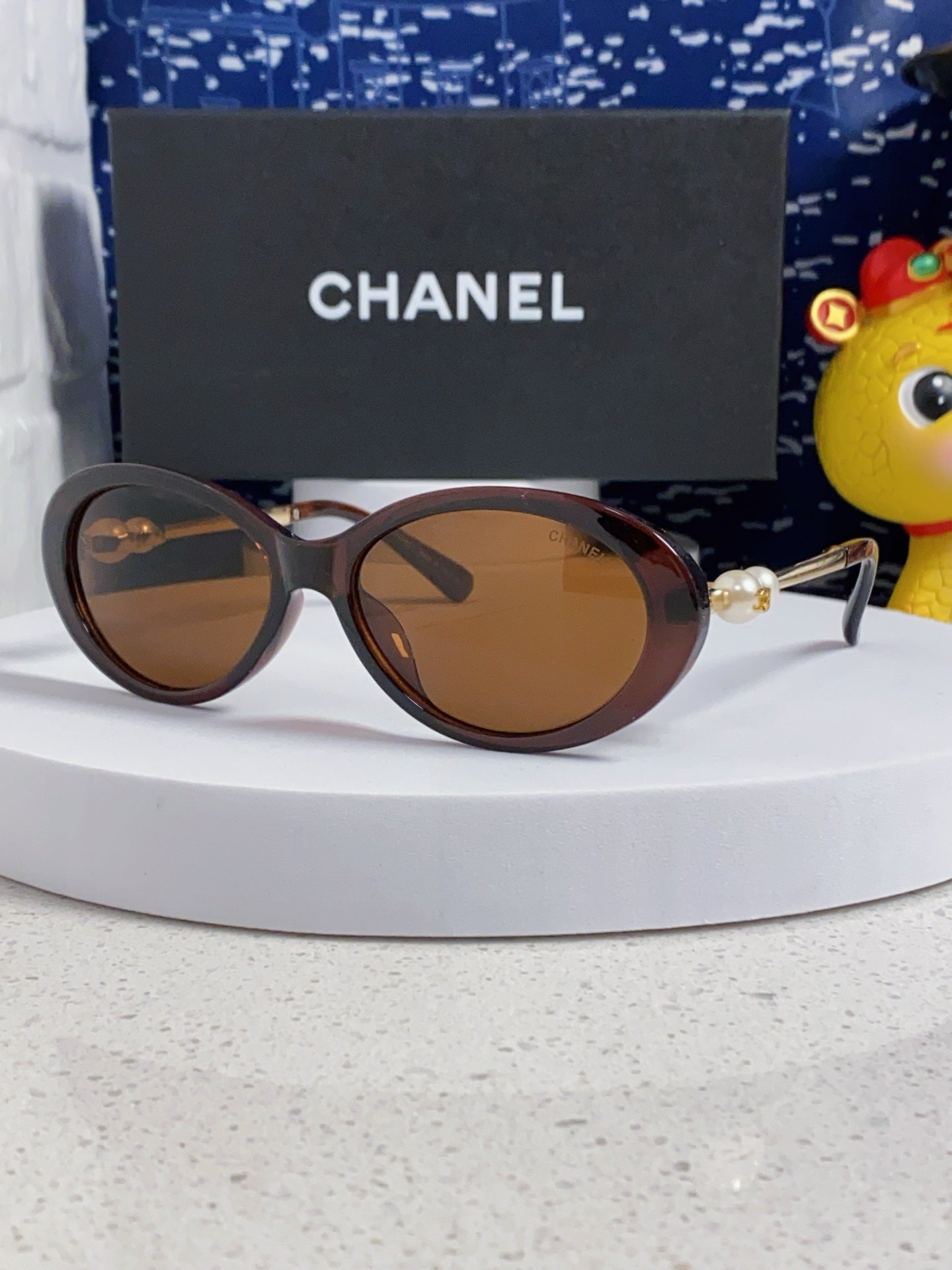 CHANEL 26S OVAL FRAME IN BROWN ACETATE 413423