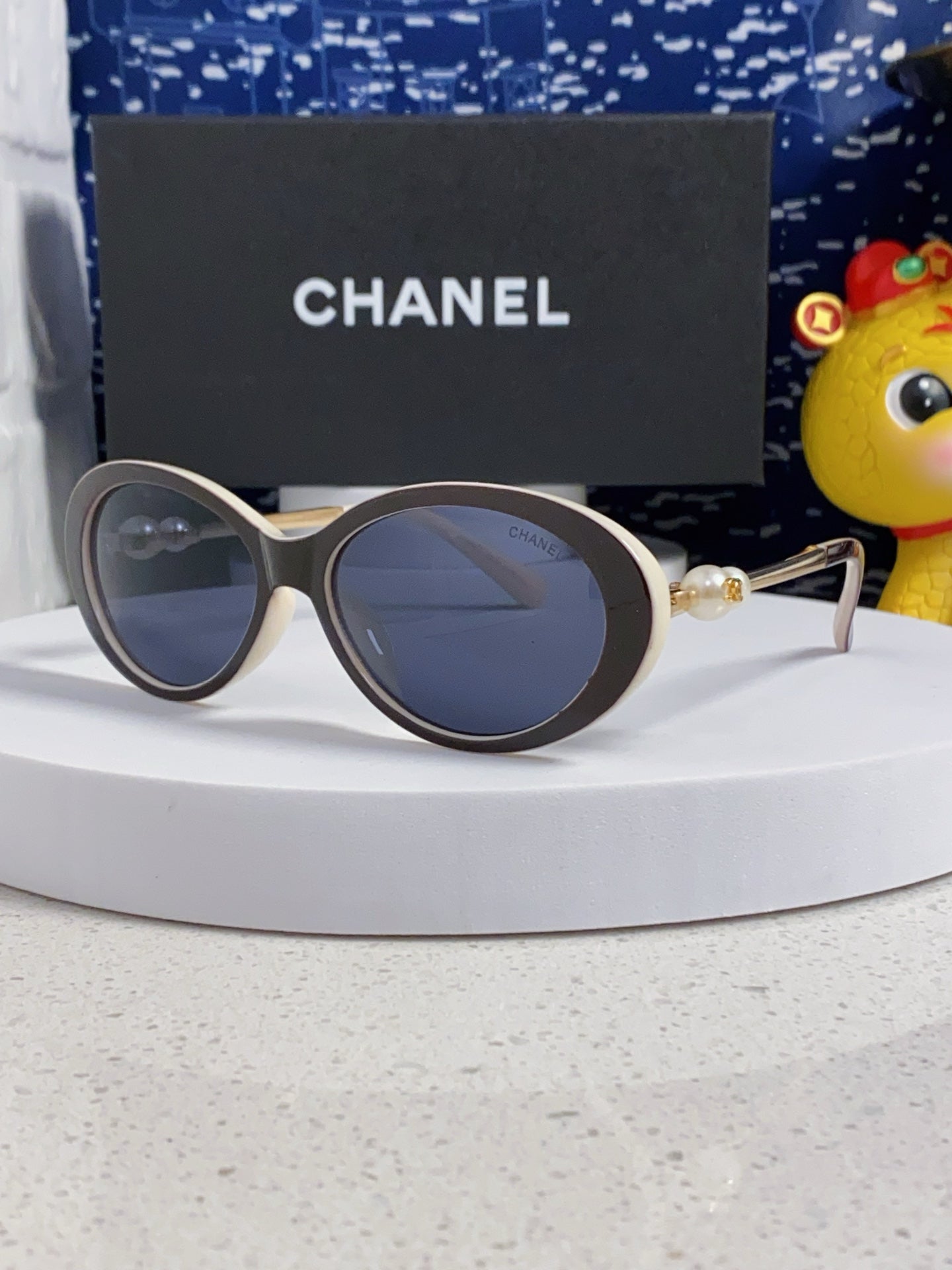 CHANEL 26S OVAL FRAME IN ACETATE 413424