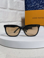 CAT EYE SUNGLASSES 571646 IN BLACK ACETATE LIGHT BROWN LENS