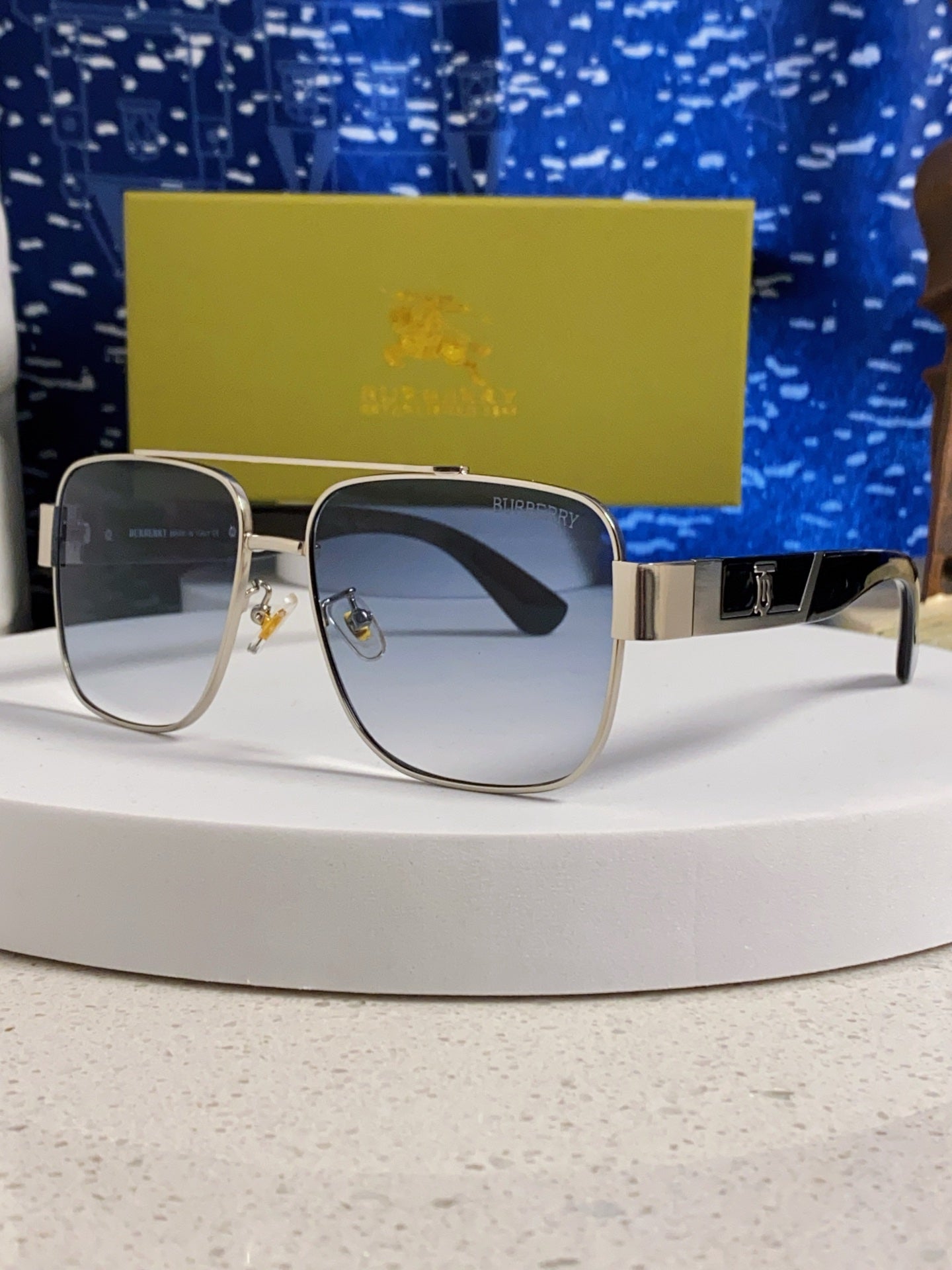 BURBERRY 26S SQUARE FRAME IN METAL 399691