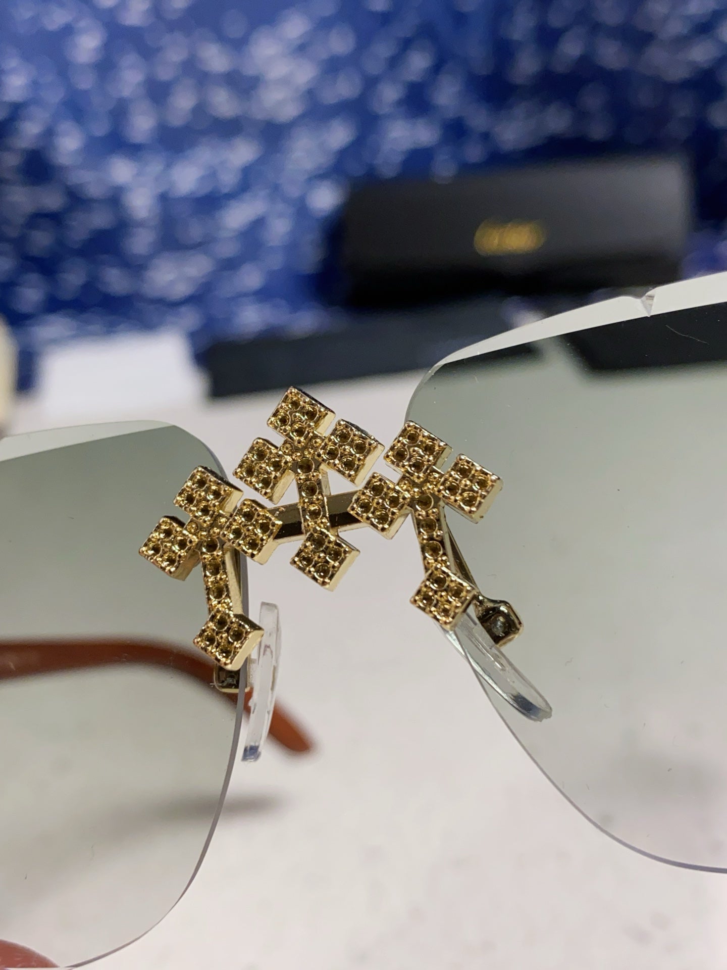 CARTIER 26S RIMLESS RECTANGULAR FRAME IN METAL 436006