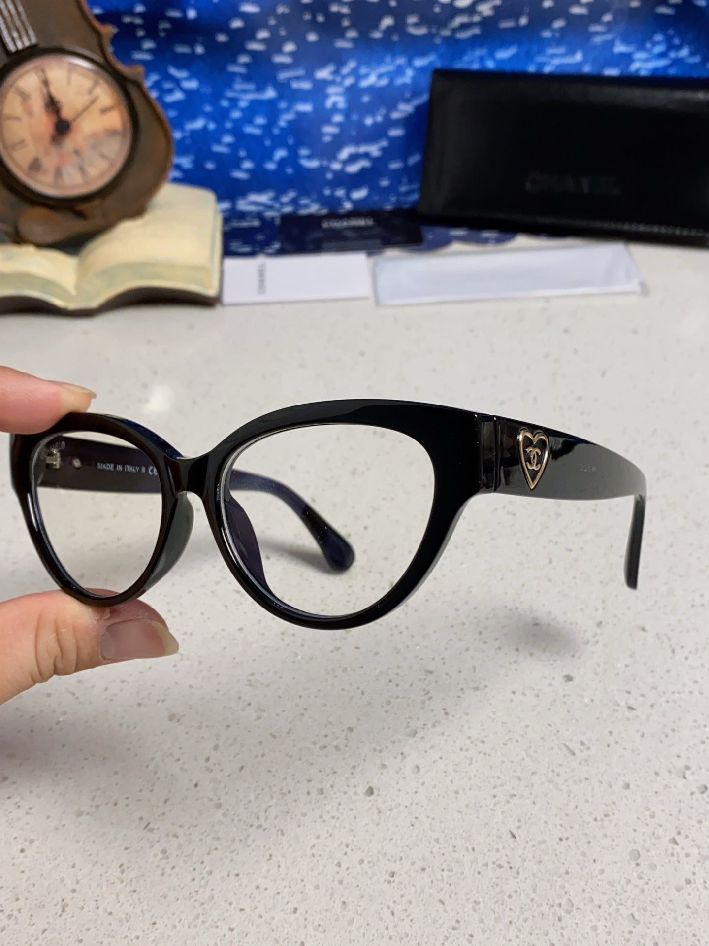 CHANEL 26S BUTTERFLY SHAPE IN ACETATE 417192