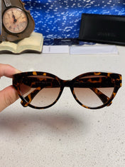 CHANEL 26S BUTTERFLY SHAPE IN ACETATE 417193