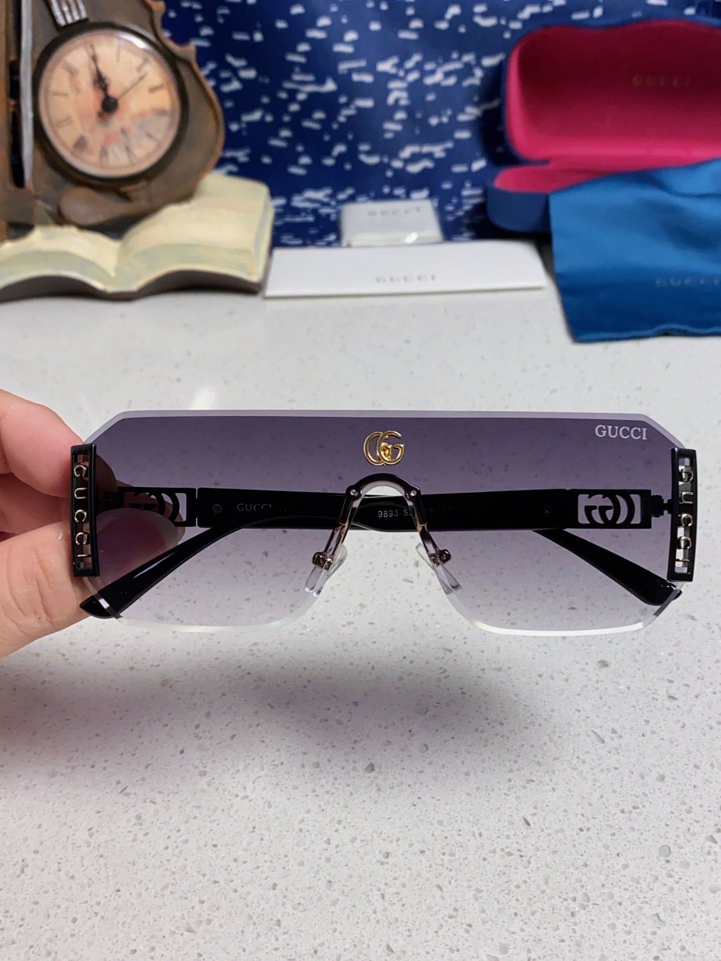 GUCCI 26S OVERSIZED SOLID FRAME IN ACETATE 420474