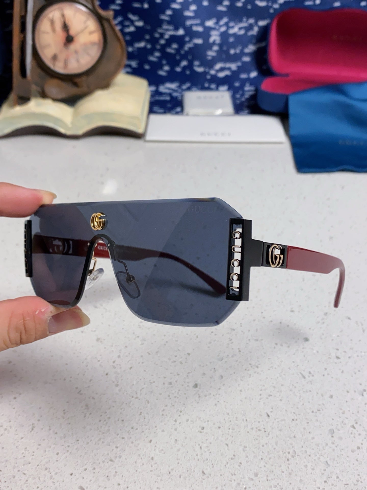 GUCCI 26S OVERSIZED SOLID FRAME IN ACETATE 420475