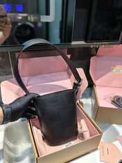 BUCKET 20 BAG IN BLACK CALFSKIN
