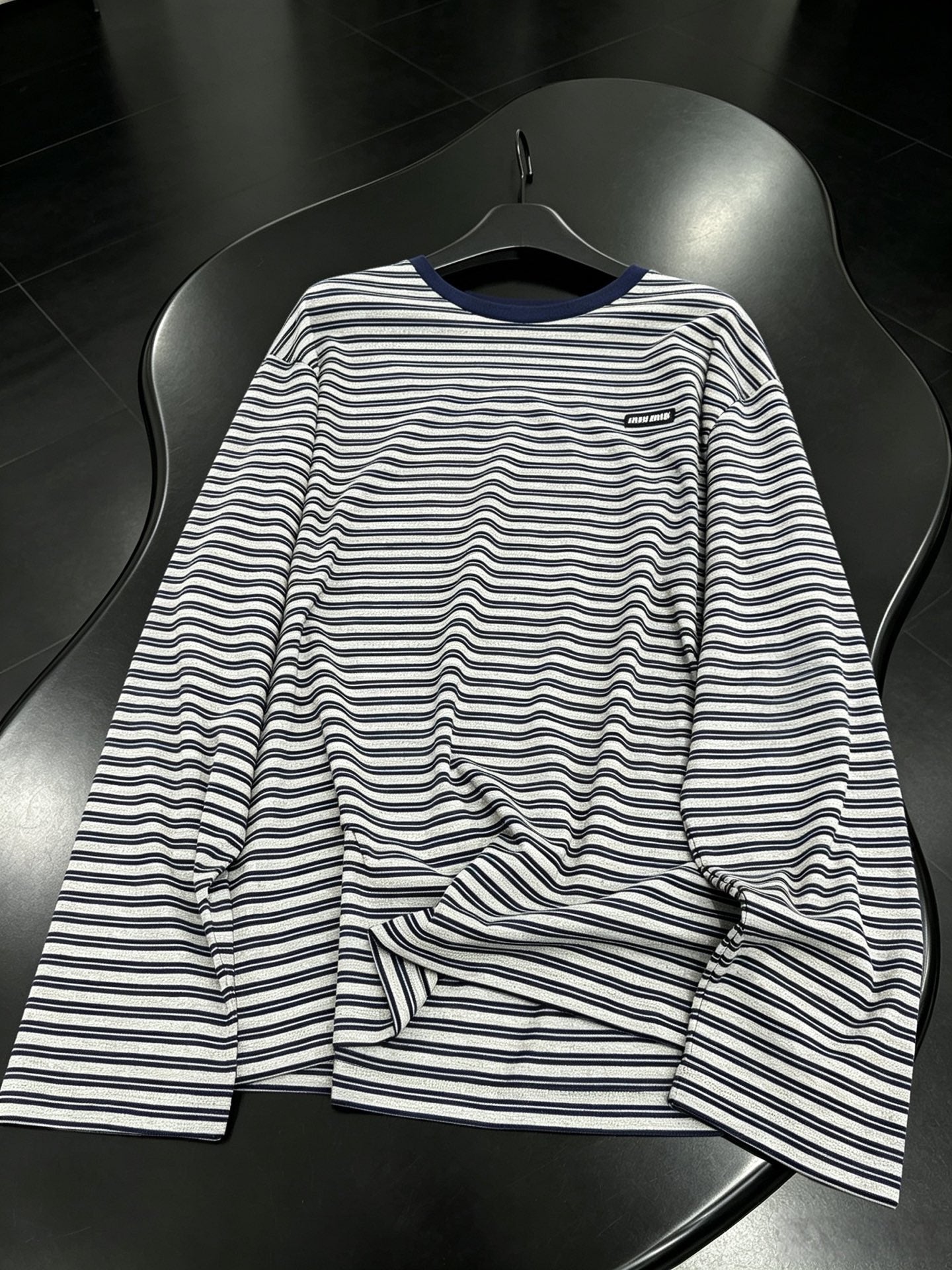 MIUMIU 26S LONG-SLEEVE T-SHIRT 1556