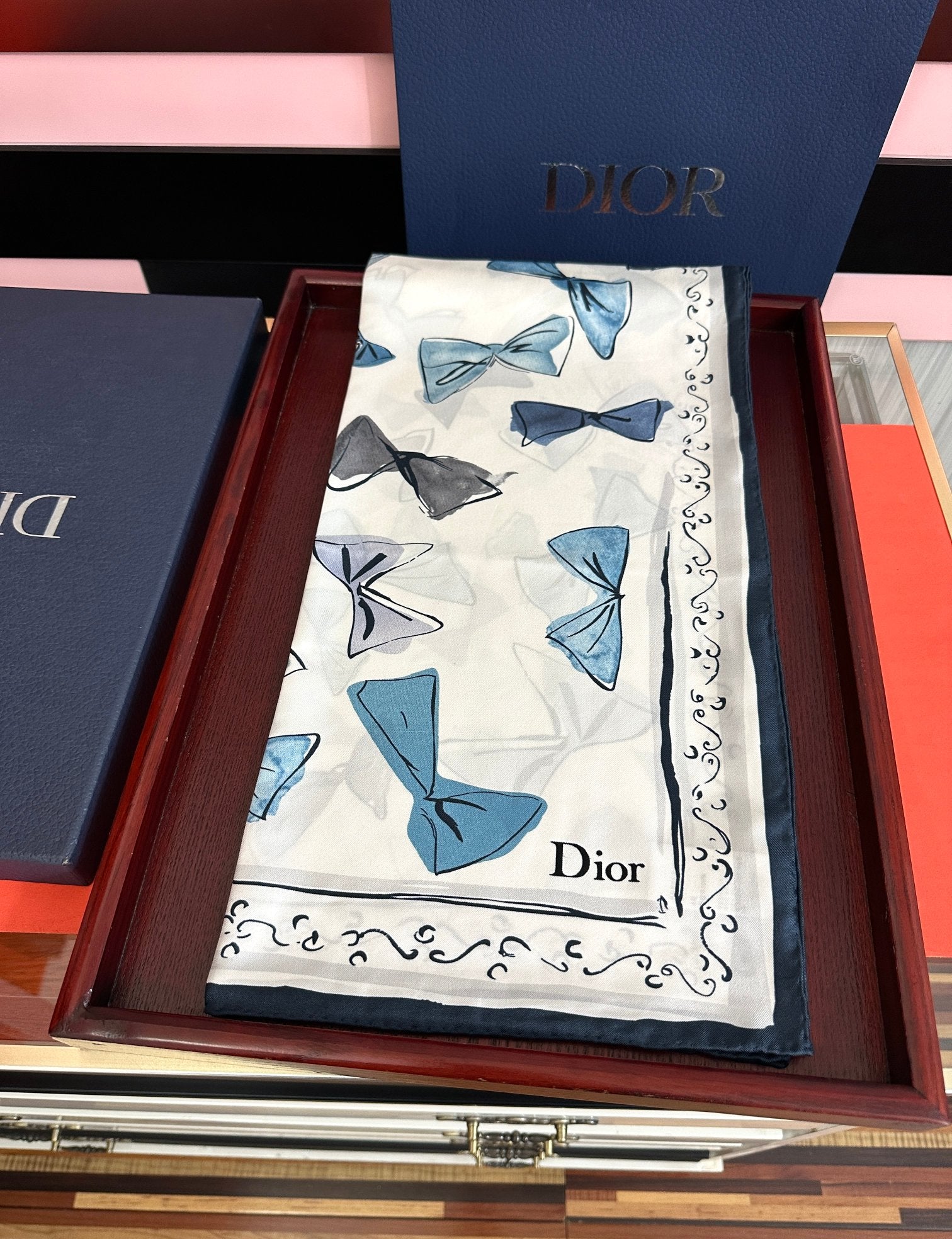 DIOR 26S SCARF 90 IN SILK 432352