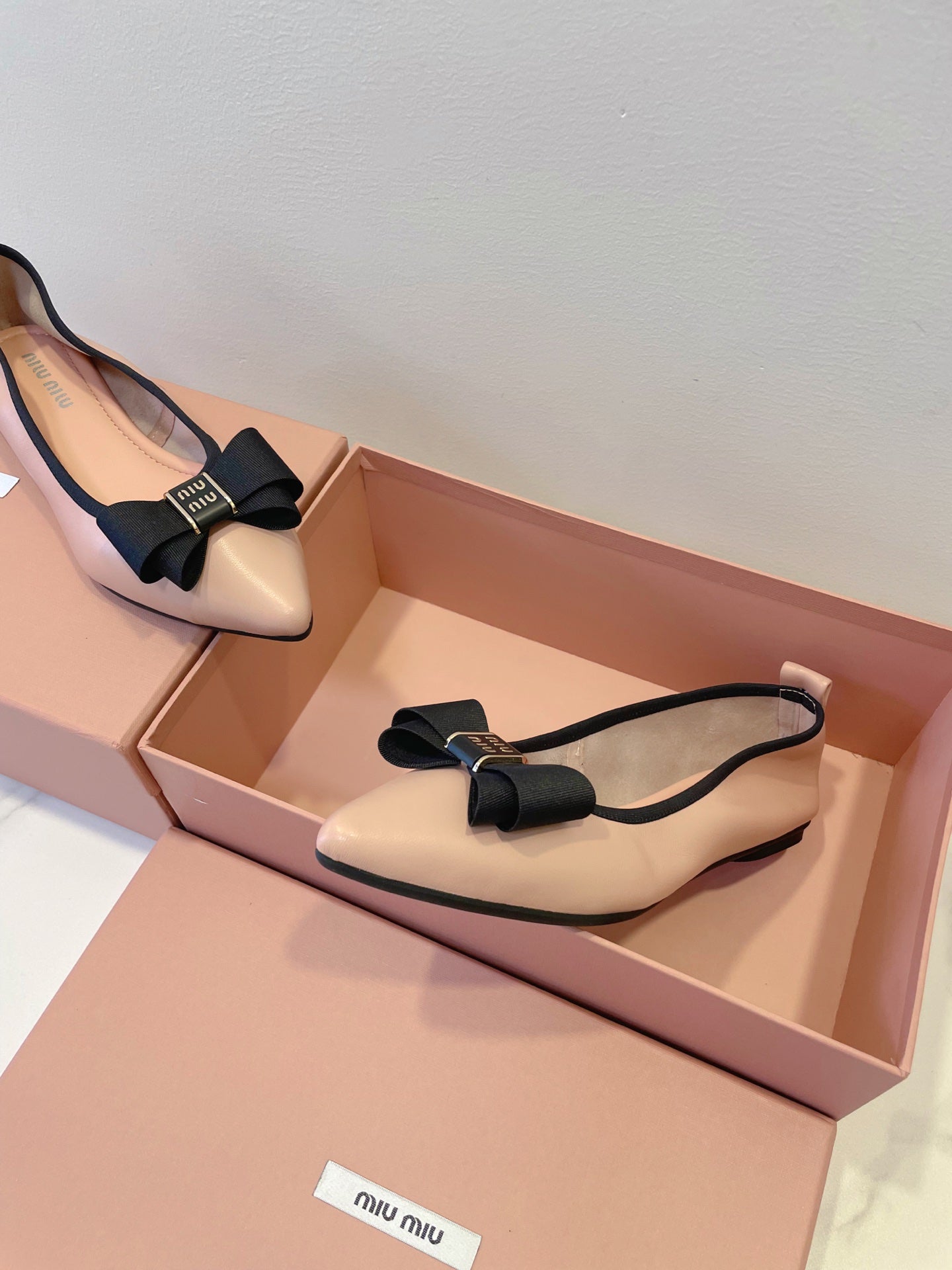 MIUMIU 26S BALLET FLATS IN LIGHT PINK CALFSKIN WITH BOW