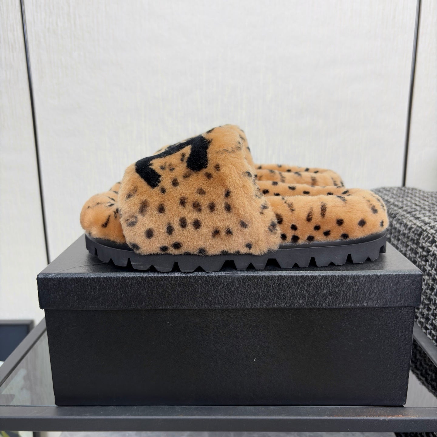 CHANEL 26S PLATFORM SLIDE SANDALS IN CAMEL AND BLACK SHEARLING DALMATIAN PRINT