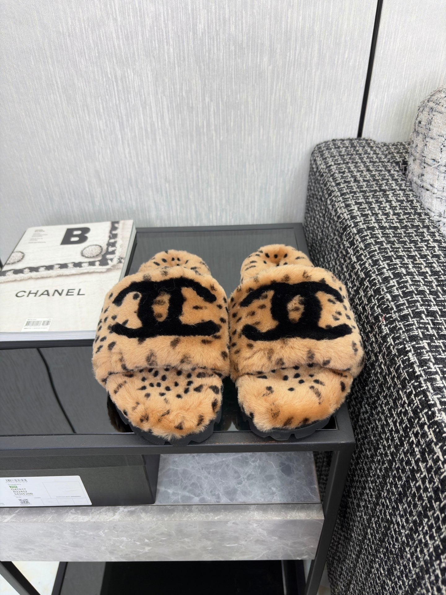 CHANEL 26S PLATFORM SLIDE SANDALS IN CAMEL AND BLACK SHEARLING DALMATIAN PRINT