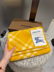 BURBERRY 26S SCARF 180CM IN CASHMERE 307284