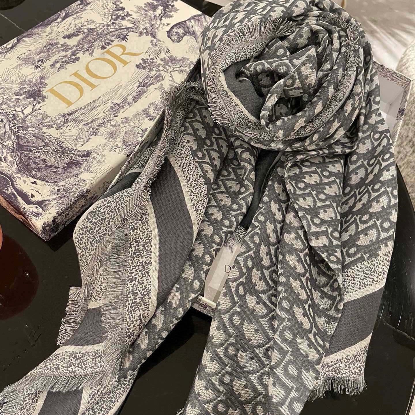 DIOR 26S SCARF 140 IN CASHMERE AND SILK 504492
