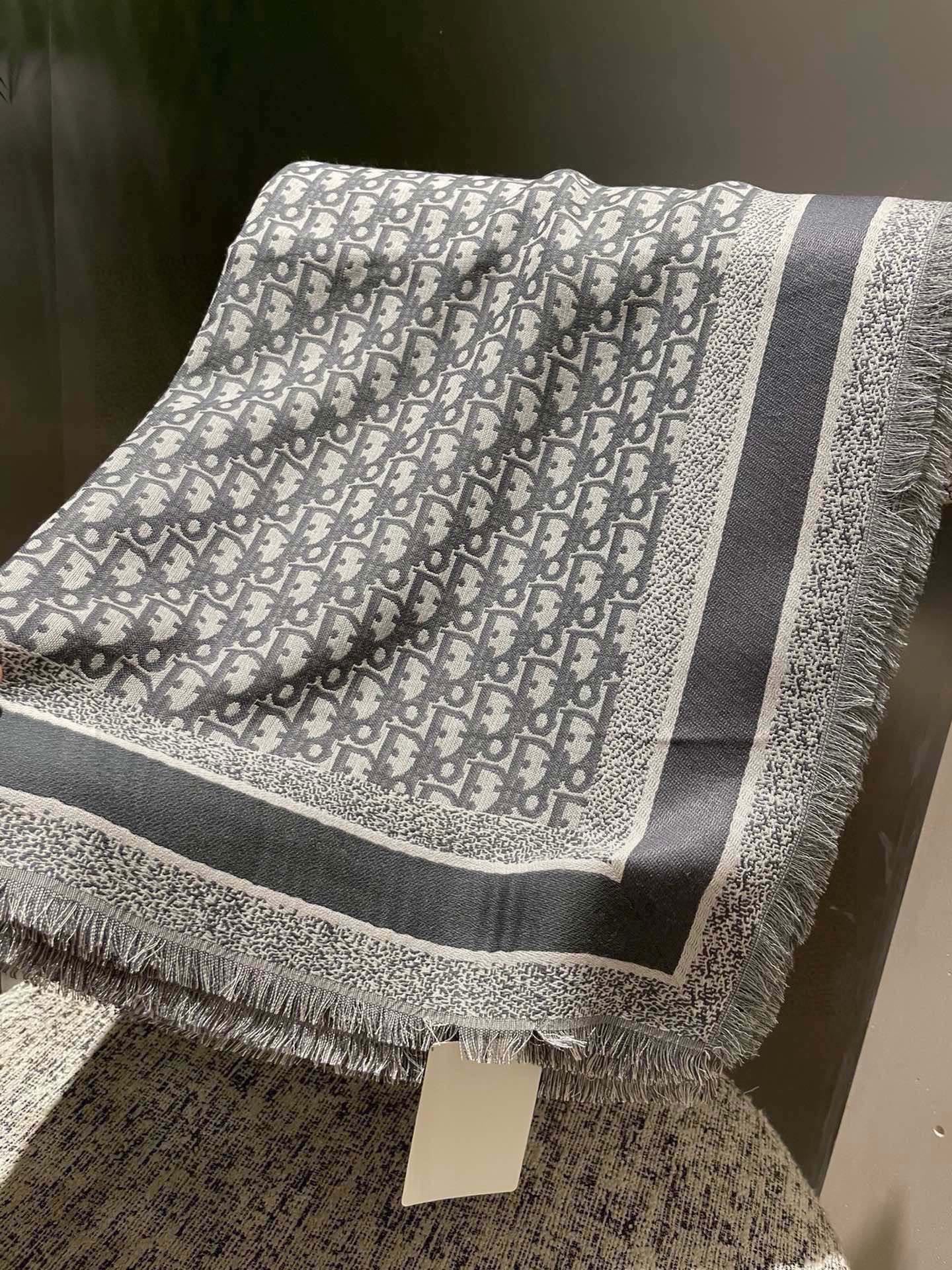 DIOR 26S SCARF 140 IN CASHMERE AND SILK 504492