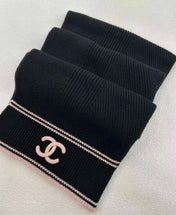 CHANEL 26S SCARF 190 IN KNITTED CASHMERE 309393