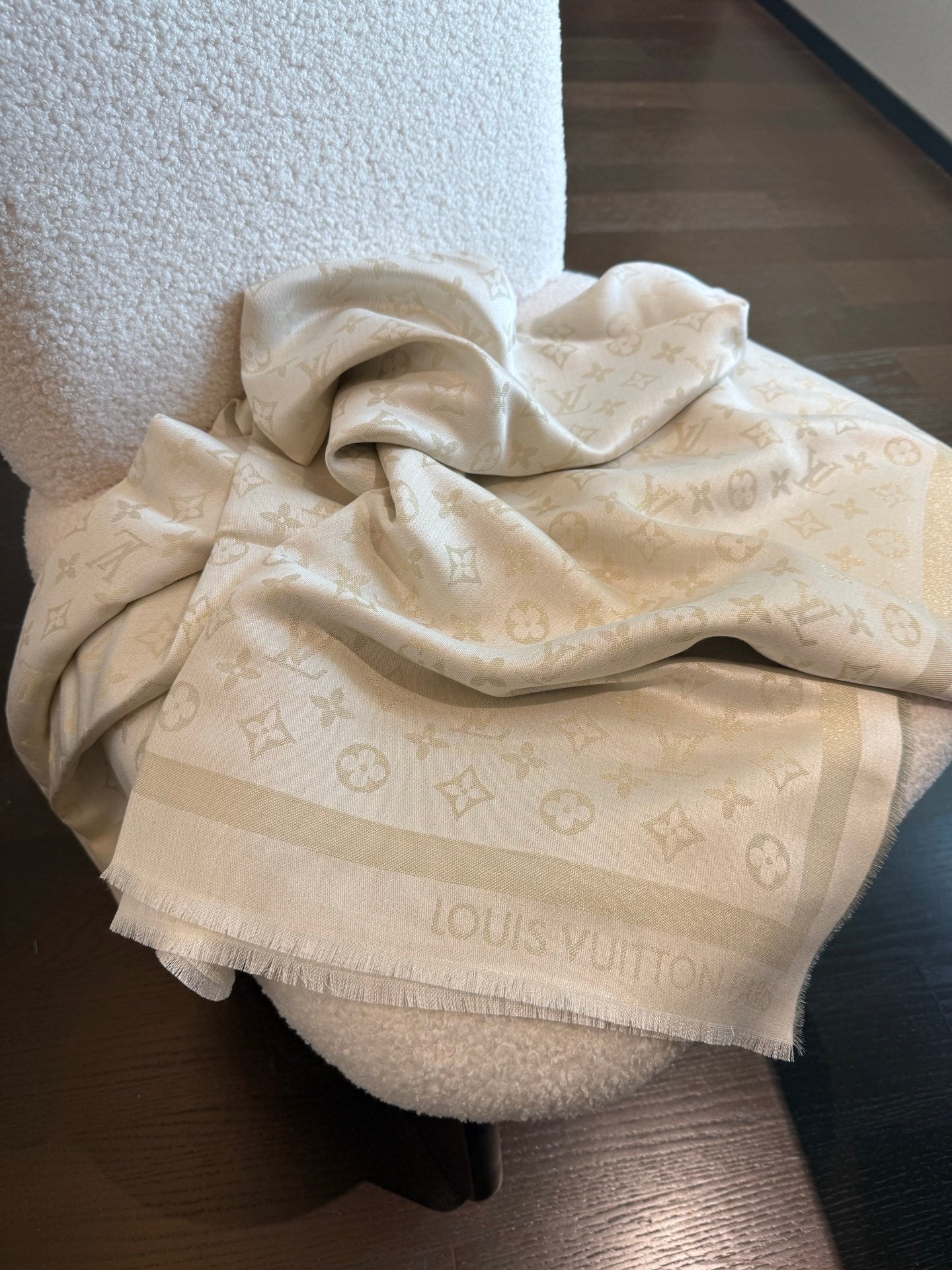 LV 26S SCARF 140 IN CASHMERE 318384