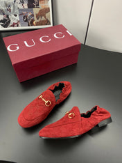 GUCCI 26S LOAFERS IN RED SUEDE WITH GOLD HARDWARE