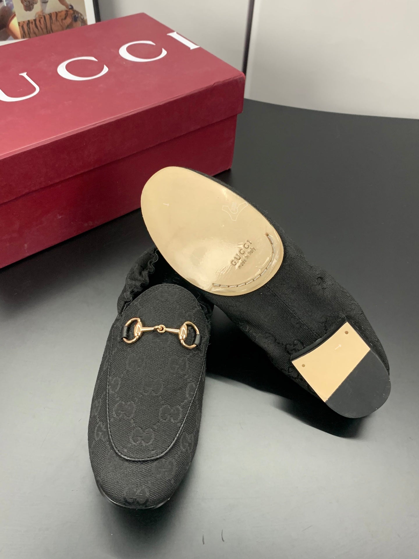 GUCCI 26S LOAFERS IN BLACK CANVAS