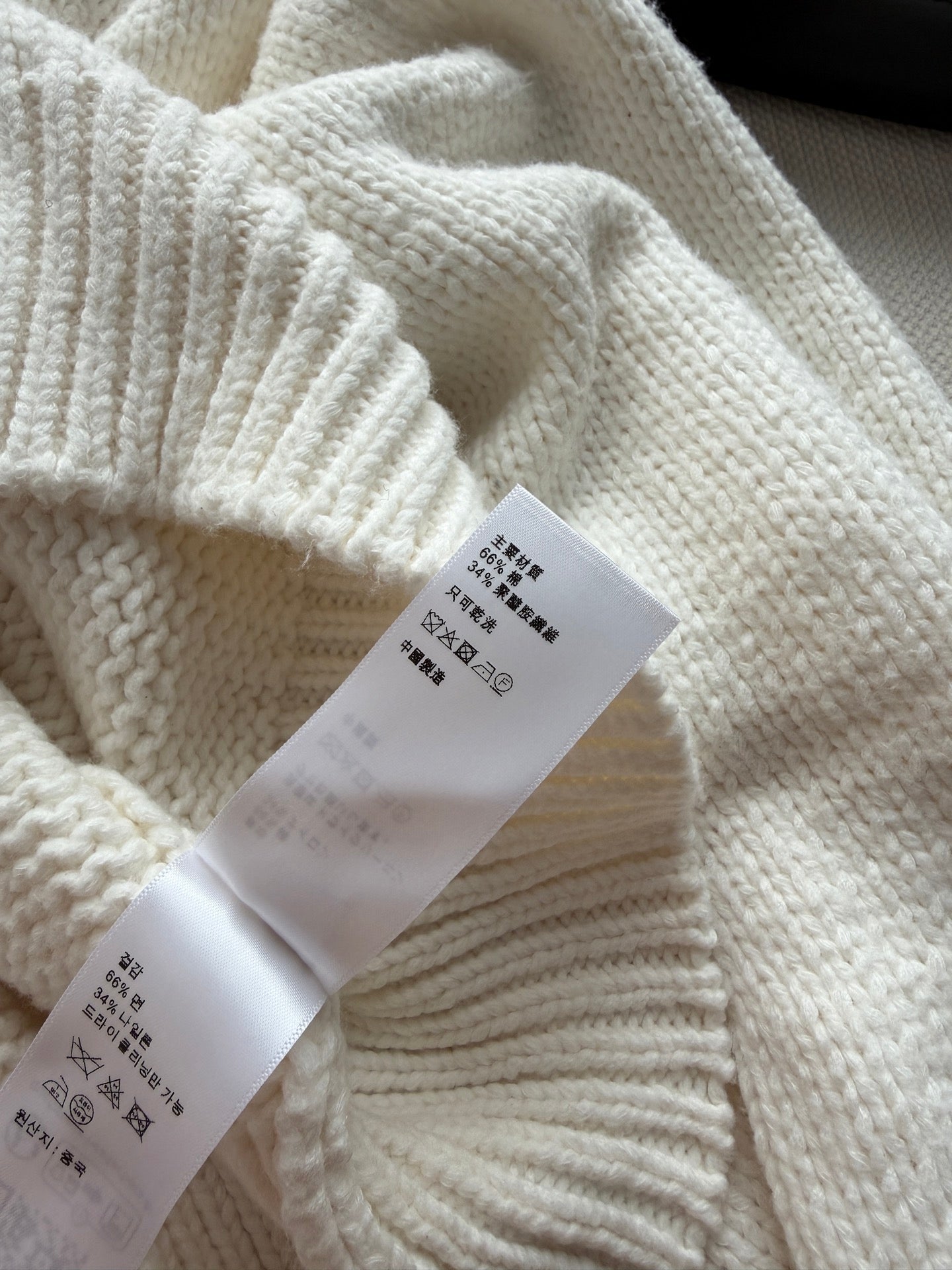 CELINE 26S CREW NECK KNIT SWEATER 563